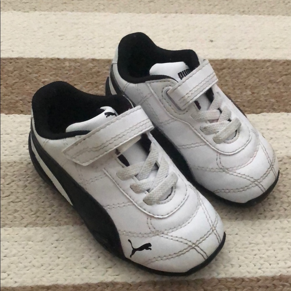 Great condition: Toddler Puma Sneakers- 5c
